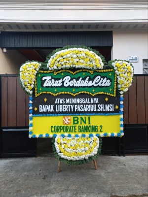 Papan Bunga Duka di Bagendung