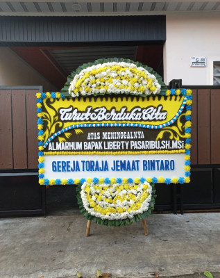 Papan Bunga Duka di Bagendung