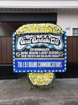 Papan Bunga Duka di Bagendung
